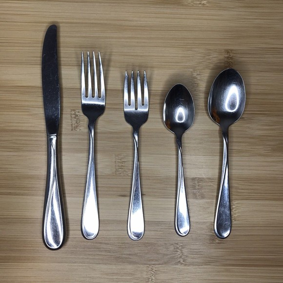 Oneida FLIGHT / RELIANCEStainless Glossy Flatware - Set of 4